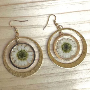 Real Pressed Daisy Resin Earrings in Gold Tone Circles thumbnail 5