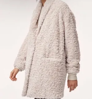 Aritzia Wilfred Free Grete Plush Jacket XS in Bone thumbnail 2