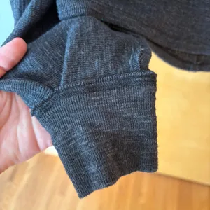 We The Free Cowl Neck Top Women‎ XS Charcoal Grey Exposed Seam Knit Slouchy thumbnail 6