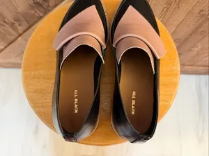 All Black Leather Flatbow Cowman Loafers Black Pink EU 38 US 7.5-8 thumbnail 5