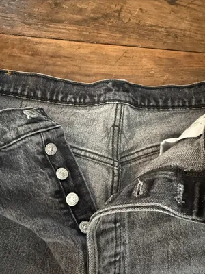 Levis 501 Gray Cutoff Jean Shorts Size 33 thumbnail 4
