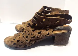 Steve Madden Estee Brown Suede Sandals Women’s 7.5M block heels laser cut thumbnail 1