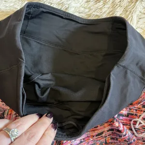 Lululemon Speed Up Shorts Women’s 6 Black Multi Low Rise 2.5” Lined Running thumbnail 6