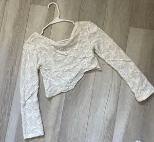 Urban Outfitters Lace Textured Asymmetrical Long Sleeve Crop Top White (Medium) thumbnail 4