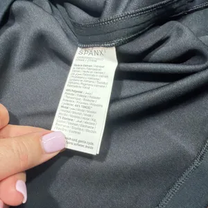 SPANX Black Crew Neck Air Essentials M thumbnail 4