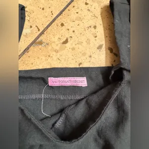 🌸Victoria's Secret Black Top with Pink Label thumbnail 2