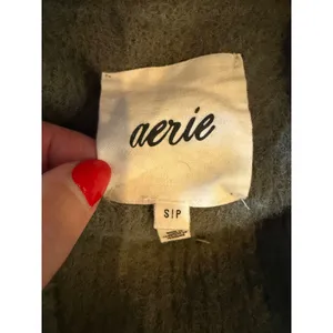 Aerie Turtleneck Sweater Women Small Green Fuzzy Knit Side Slit Lounge Outdoor thumbnail 9