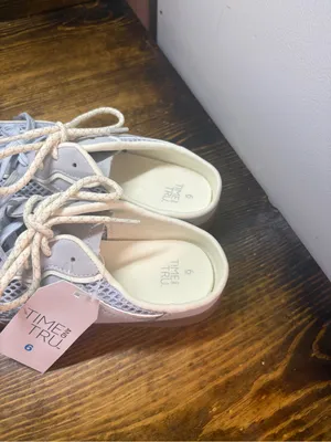 Time and tru pale blue mule sneakers size 6 thumbnail 3
