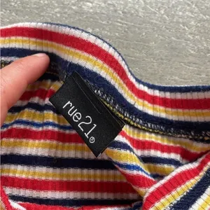 Rue21 Size Small Red and Yellow Striped Off-The-Shoulder Y2k 90s Style Top thumbnail 4