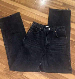 Jeans thumbnail 1