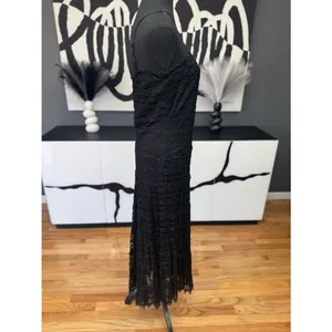 Max Studio Black Lace Strapless Midi Dress Women's Size 12 EUC Cocktail Chic thumbnail 3