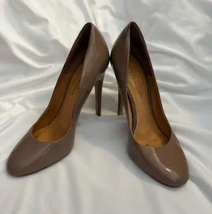 EUC Kurt Geiger London Eden Court Shoes in Natural Leather thumbnail 1
