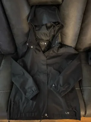 LIV Women’s Raincoat Black thumbnail 1