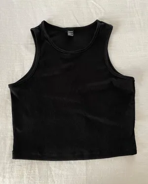 Black Tank Top Size M thumbnail 1