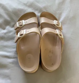 Tan Sandals Size 8.5 thumbnail 1
