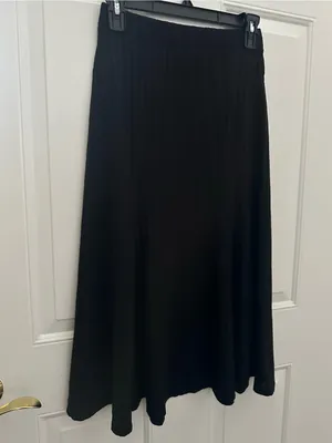 Halara Ribbed Knit Midi Skirt in Black thumbnail 7