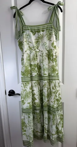 Sweet Wanderer Green Botanical Print Tie-Shoulder Tiered Midi Dress thumbnail 1
