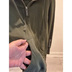 Peloton Official (2021) Fleece Full Zip Hoodie Green w/ Logo Size S thumbnail 7