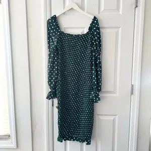 Petal & Pup Green White Polka Dot Smocked Bodycon Midi Dress Puff Sleeve US 10 thumbnail 6