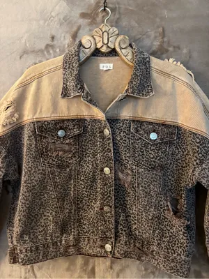 POL Two-Tone Leopard Print Denim Jacket in Brown/Tan Women’s Size L thumbnail 9