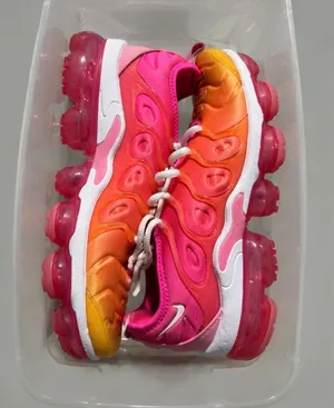 NIKE AIR VAPORMAX PLUS (GS) thumbnail 1