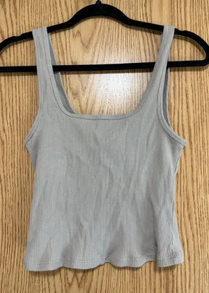 Fabletics Grey Cropped Athletic Tank Top thumbnail 1