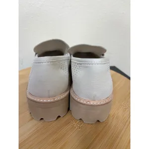 Dolce Vita Loafers 9 Malila Ivory Perforated Leather Lug Sole Penny Shoes thumbnail 4
