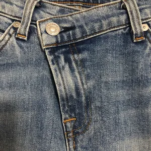 7 For All Mankind Criss Cross Denim Jeans Women's Size 24‎ Trendy thumbnail 5