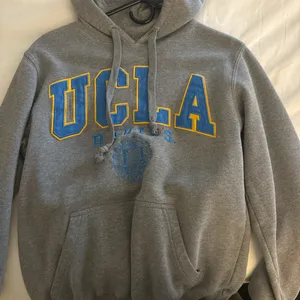 UCLA sweatshirt Gray Size M thumbnail 1