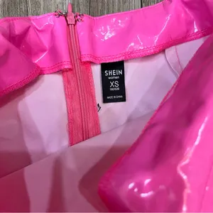 SHEIN hot Pink leather mini Barbie skirt size XS thumbnail 2