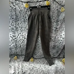Lululemon warm down joggers 7/8 length Gray Size 0 thumbnail 2