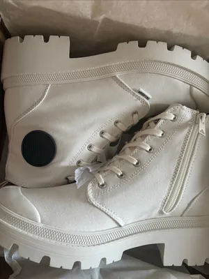 NWT- Palladium Pallabase Twill Womens Boots Sz 8.5 thumbnail 3
