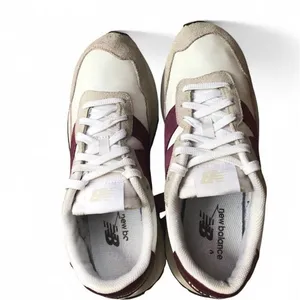 New Balance 237 in White and Burgandy Women’s Size 10 thumbnail 2