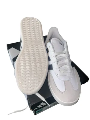 NWT NIB adidas Barreda White Black Low-Top Sneakers Suede Trim Lace UP 10 thumbnail 4