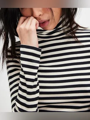 NWOT Free People We The Free Good Good Stripe Turtleneck- black ivory combo - XS thumbnail 4