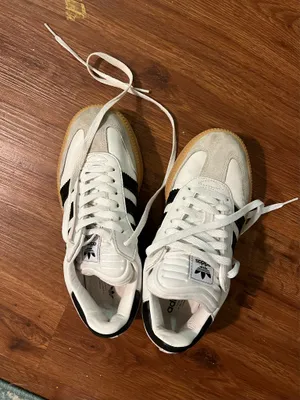 Samba sneaker worn maybe 2 times perfect condition thumbnail 8