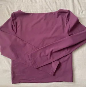 square neck longsleeve thumbnail 2