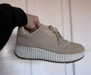 Steve Madden Sneakers thumbnail 1