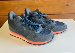 Nike MD Runner 2 Mid Women's 807172-448 Navy Running Shoes Size 6 thumbnail 1