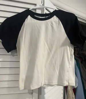 Aritzia TNA Basic Tee thumbnail 1