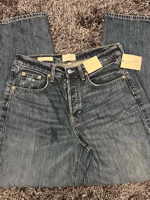 🌺New Universal Thread Mid Rise 90’S Baggy Jeans Size 8🌺 thumbnail 3