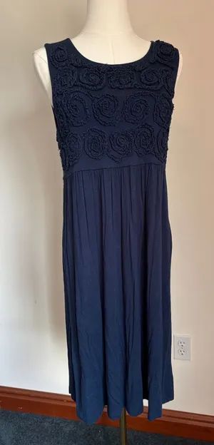 Design History Navy Rosette-Detail Sleeveless Midi Dress thumbnail 1