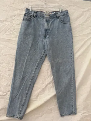 Levis Vintage 2005 Women's 550 Relaxed Tapered Light Blue Denim Jeans 16L thumbnail 1