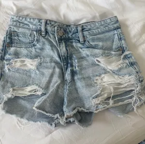 American Eagle Shorts thumbnail 1