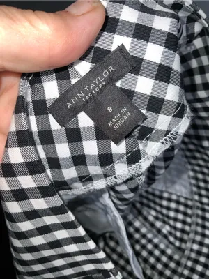 Ann Taylor Black & White Gingham Capri Size 8 thumbnail 6