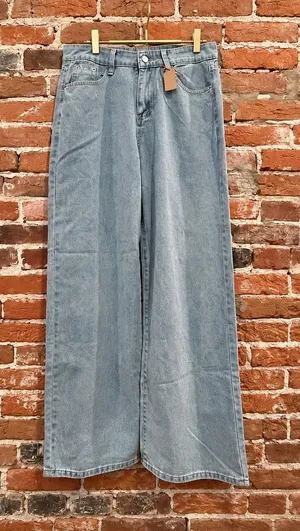 Boutique Light Wash Wide Leg Jeans Heart Pockets Y2K High Rise Size 29 thumbnail 1