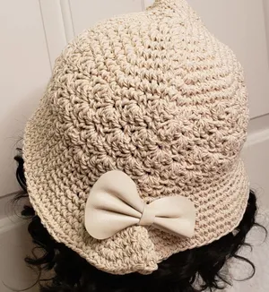 Hat thumbnail 1