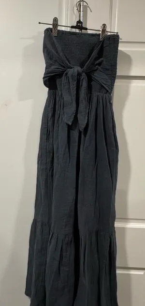 Elegant Strapless Charcoal Dress Gray thumbnail 1