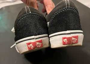 Sneakers thumbnail 3
