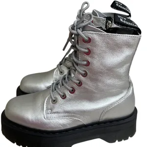 Dr Martens Jadon Metallic Silver Platform Boots 8-Eye Side Zip Womens 8 leather thumbnail 1